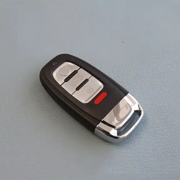 Auto Schlüsselanhänger Audi Für A3 A4 A5 A6 A7 S5, S7 Q5 RS 1 Auto Schlüsselanhänger Audi